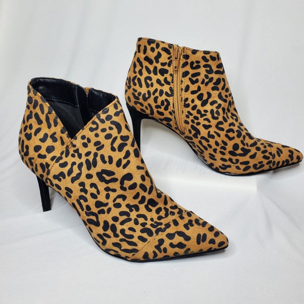 Fergalicious by Fergie Boots GOLDIE Cheetah Print Stiletto Heel Bootie Women 7.5